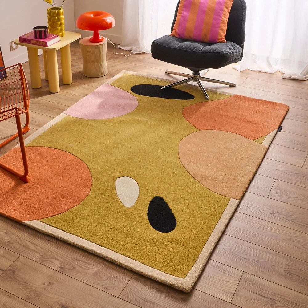 Tapis en laine coloré aux motifs géométriques 133x190cm